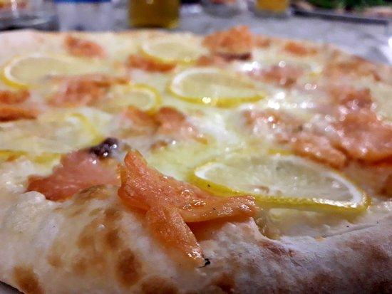 Le Castella Pizzeria & Restaurant